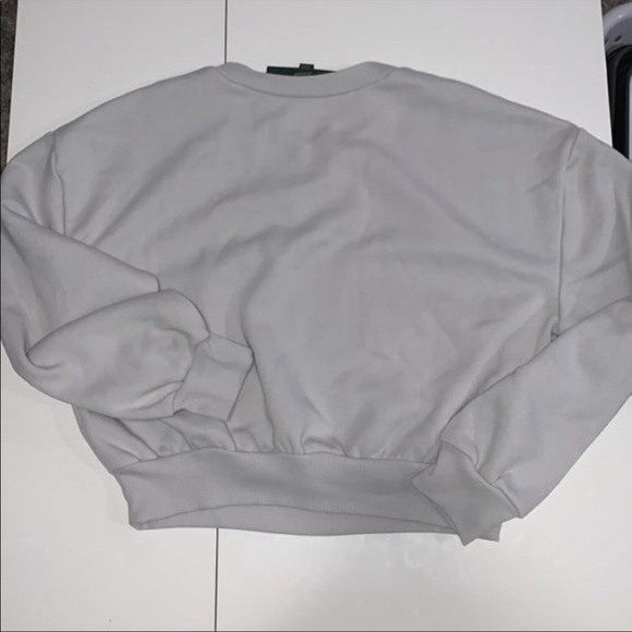 Woman’s plus size wild fable light grey long sleeve sweatshirts. Casual comfort - Picture 4 of 5